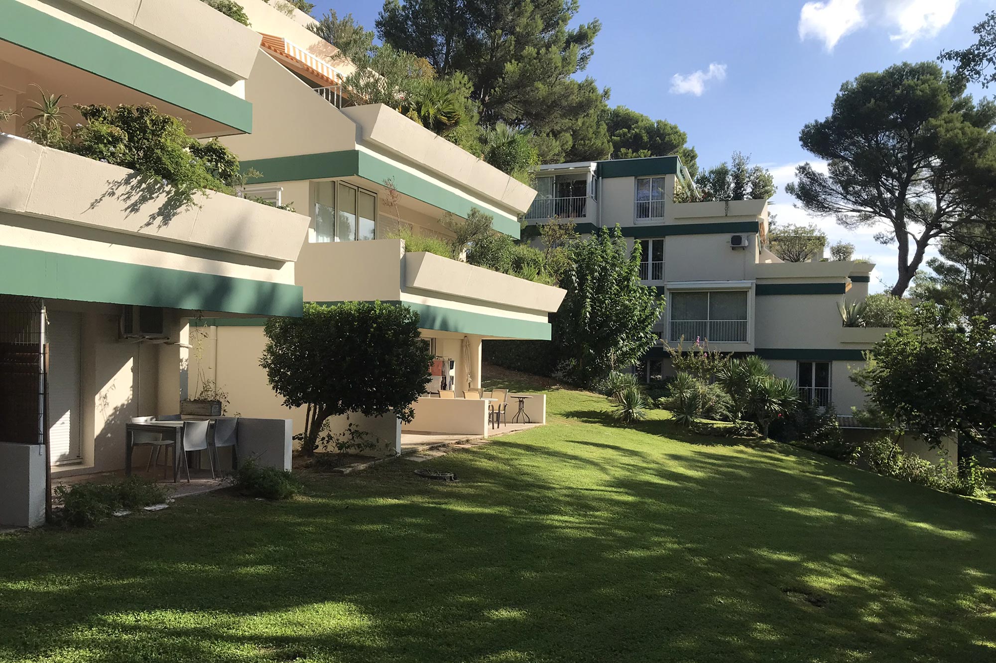 terrassessouslespins_01